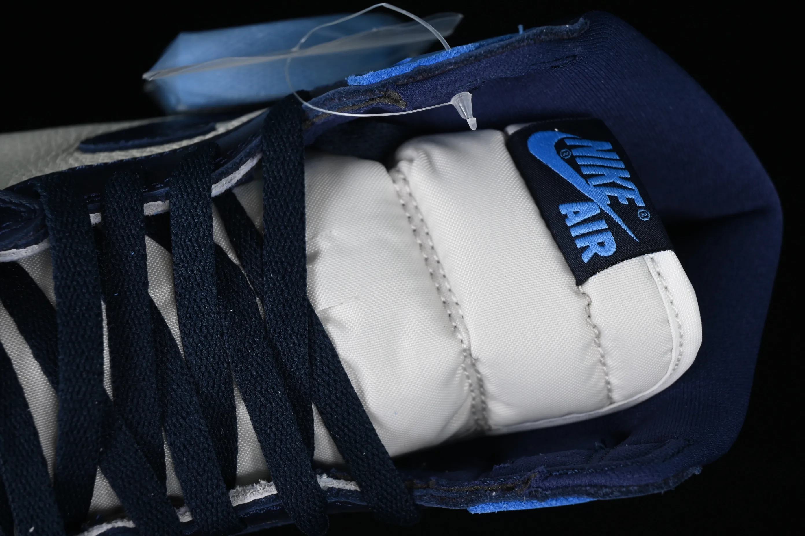 All categories Air Jordan Jordan series basketball shoes Air Jordan 1 High LW version Air Jordan 1 AJ1 Joe 1 Obsidian North Carolina Blue Black Blue Toe 555088-140